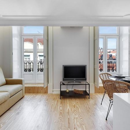Lisbon Beautiful 2 Bedroom Apartment With Views In Rua Augusta ลิสบอน ภายนอก รูปภาพ