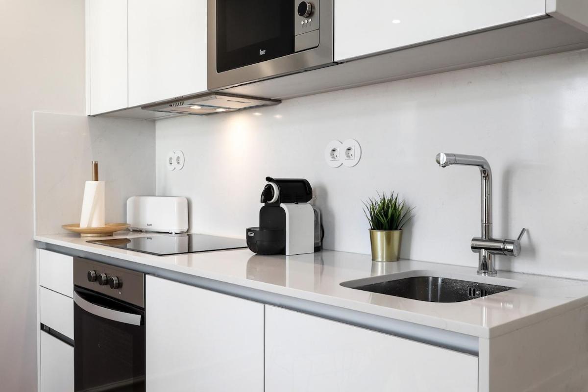 Lisbon Beautiful 2 Bedroom Apartment With Views In Rua Augusta ลิสบอน ภายนอก รูปภาพ