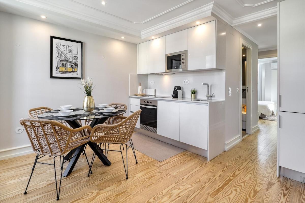 Lisbon Beautiful 2 Bedroom Apartment With Views In Rua Augusta ลิสบอน ภายนอก รูปภาพ