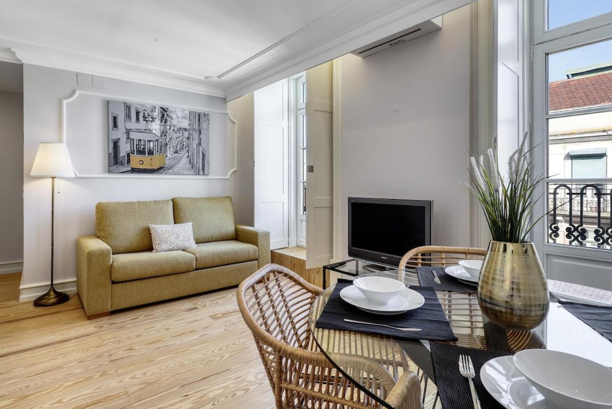 Lisbon Beautiful 2 Bedroom Apartment With Views In Rua Augusta ลิสบอน ภายนอก รูปภาพ